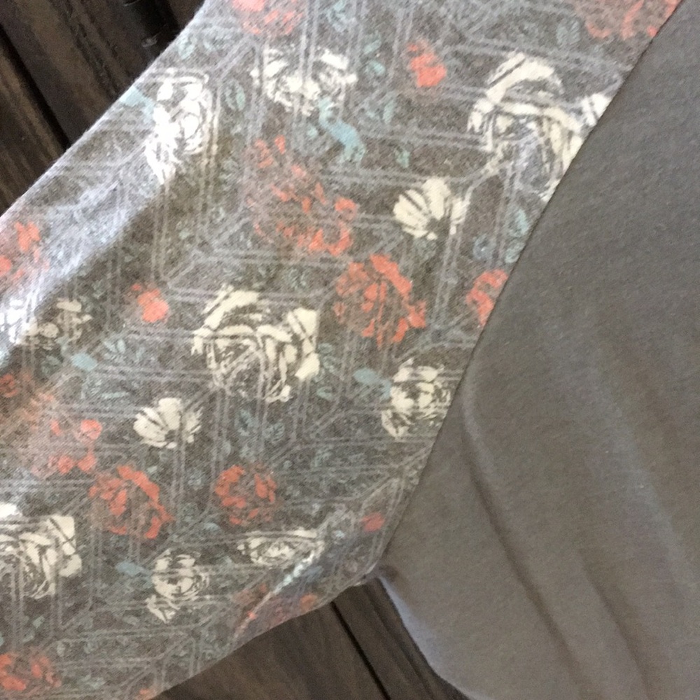 LuLaRoe Randy size S - Picture 2 of 2